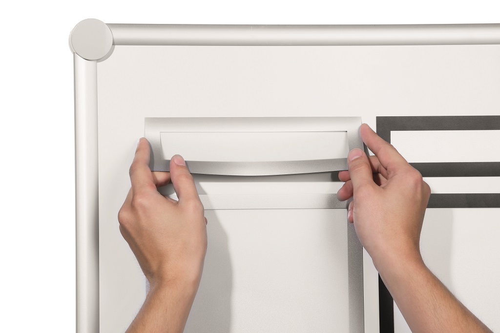 Magnetický DURAFRAME MAGNETIC Top pre A4, 210x40 mm, čierny – Obrázok 4